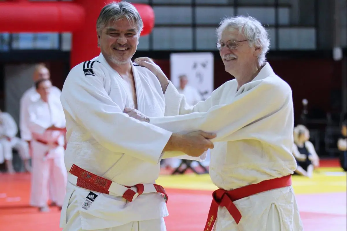 Combien de ceinture rouge de judo dans le monde