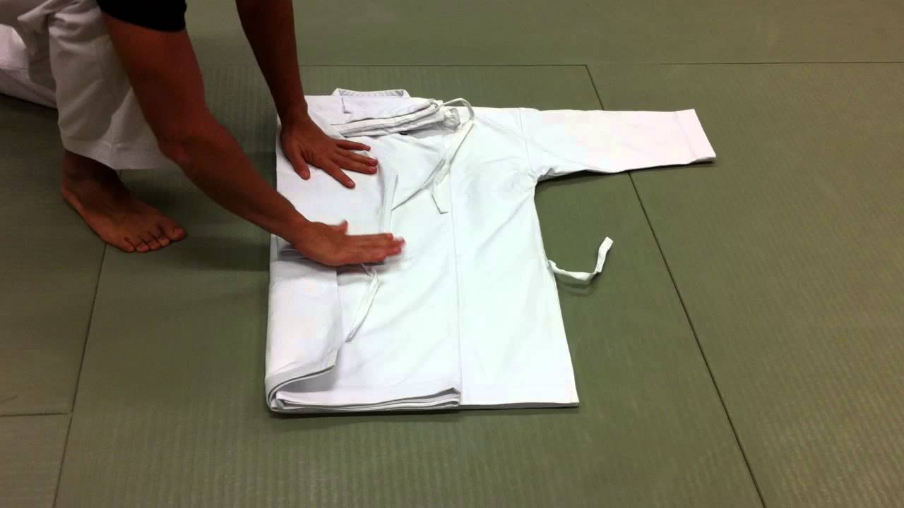 comment plier un kimono de judo